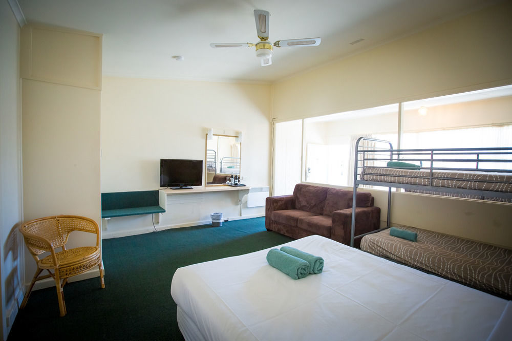 Abel Tasman Airport Motor Inn Launceston Exterior foto